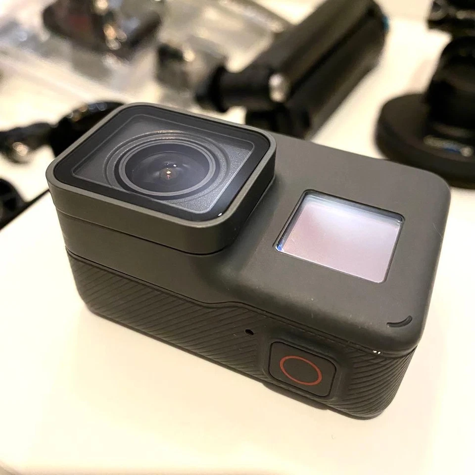 GoPro HERO5 Black Camera with 4 Genuine Accessories and 64GB microSD Card - Image 4 of 4