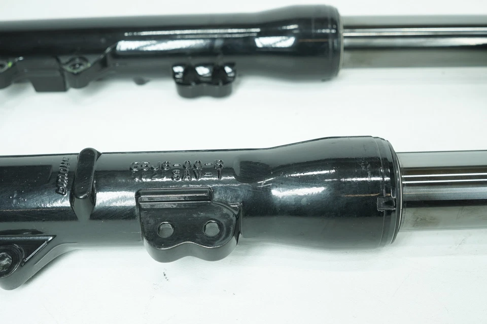 2016 Harley Dyna Low Rider OEM Front Triple Tree Set & LH RH Fork Legs Sliders - Image 4 of 4