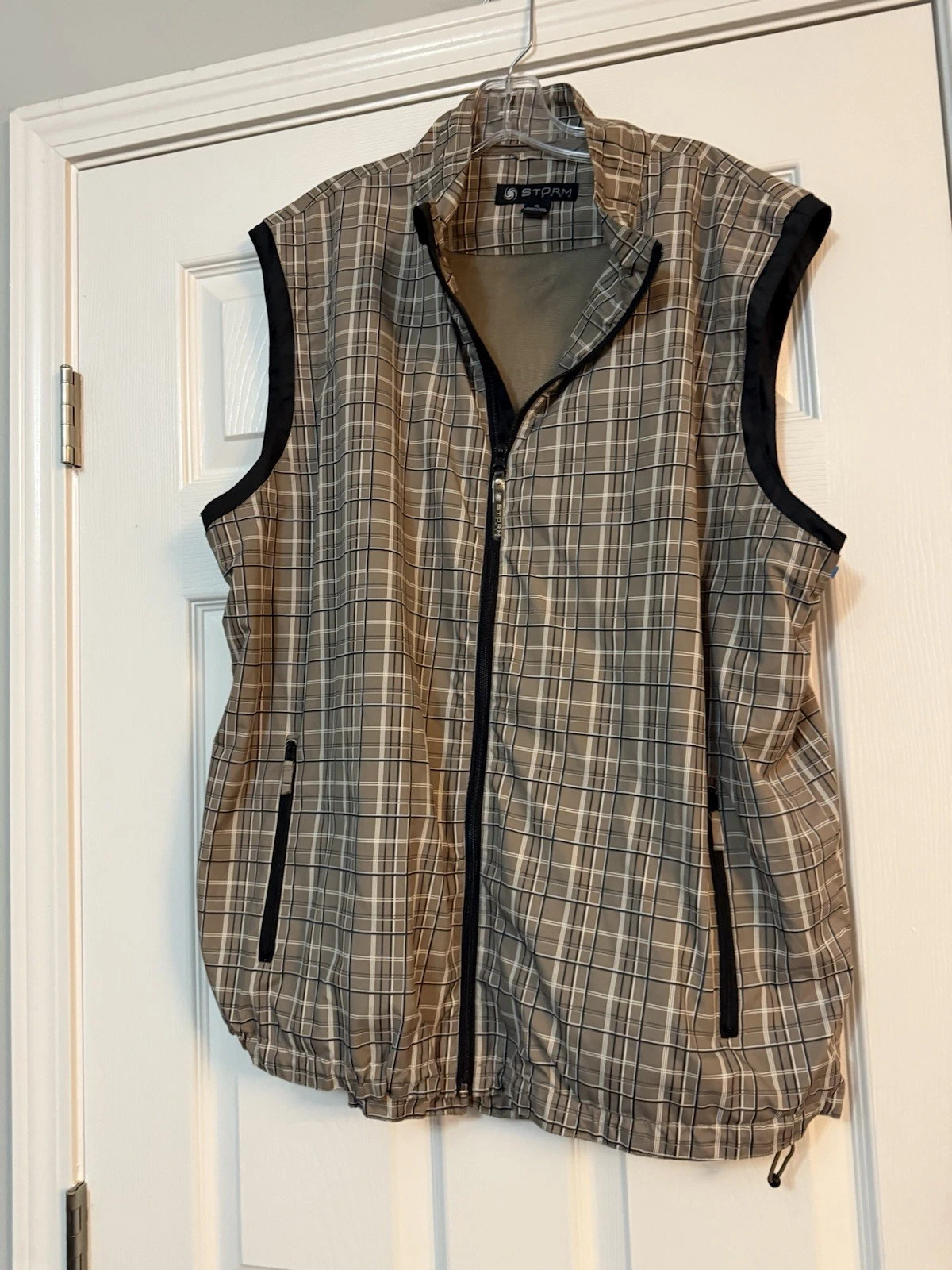 Storm Pack Plaid Vest Men's - Size XL Full Zip, Zipper Pockets Lightweight