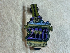G13-15 HARD ROCK CAFE PIN - HOLLYWOOD, FL NEW YEAR 2006 - LIMITED EDITION 200