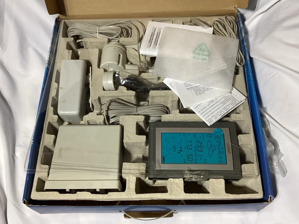La Crosse Technology WS-2317 Professional Weather Station Pro 2317 Open Box - Image 3 of 4