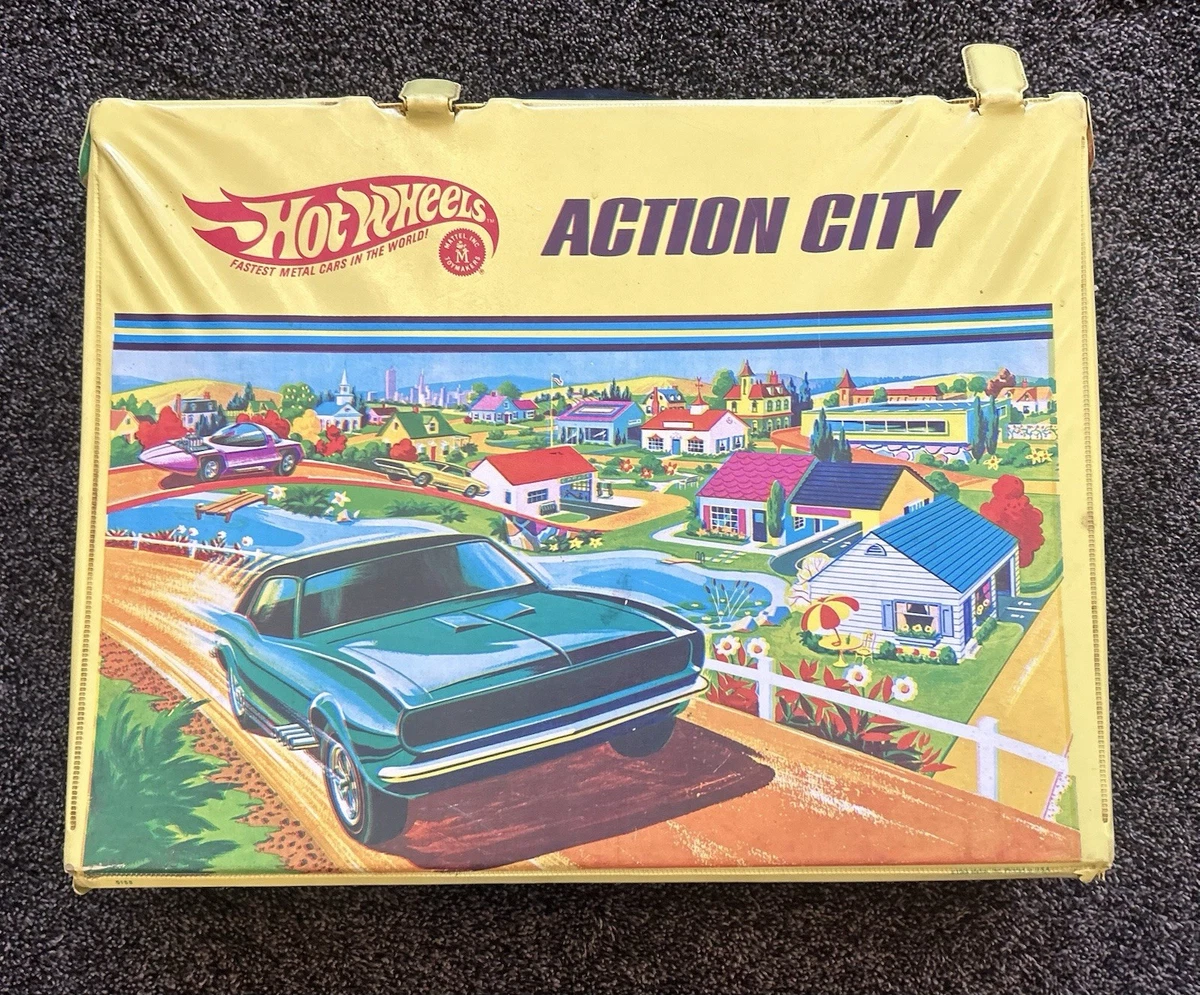 Hot Wheels Action City Play Set 1968 Hotwheels folding playset