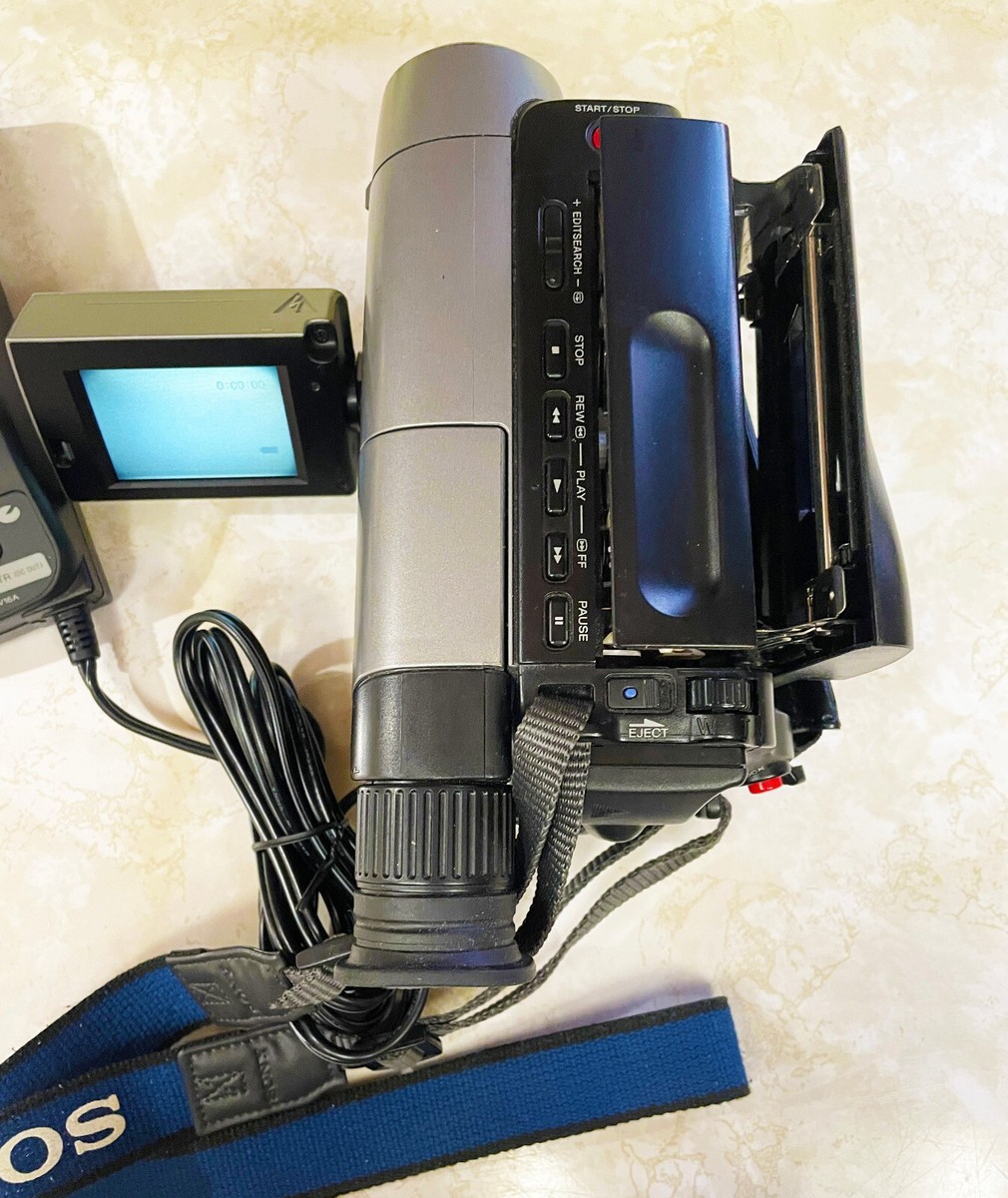 SONY Video8 Handycam CCD-TRV11 ② Sony Handycam Ccd-trv11 E Video 8 Camcorder Camera Only No