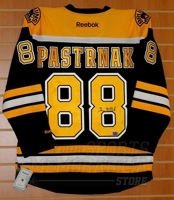 bruins pastrnak jersey