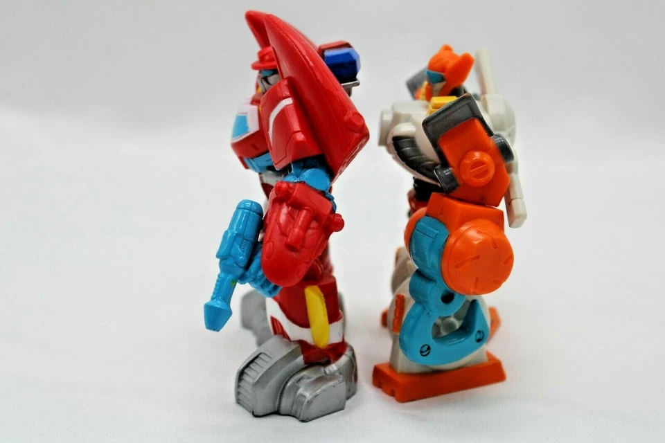 PLAYSKOOL HEROES TRANSFORMERS - Heatwave the Fire-Bot & Blades the Copter-Bot - Image 3 of 4