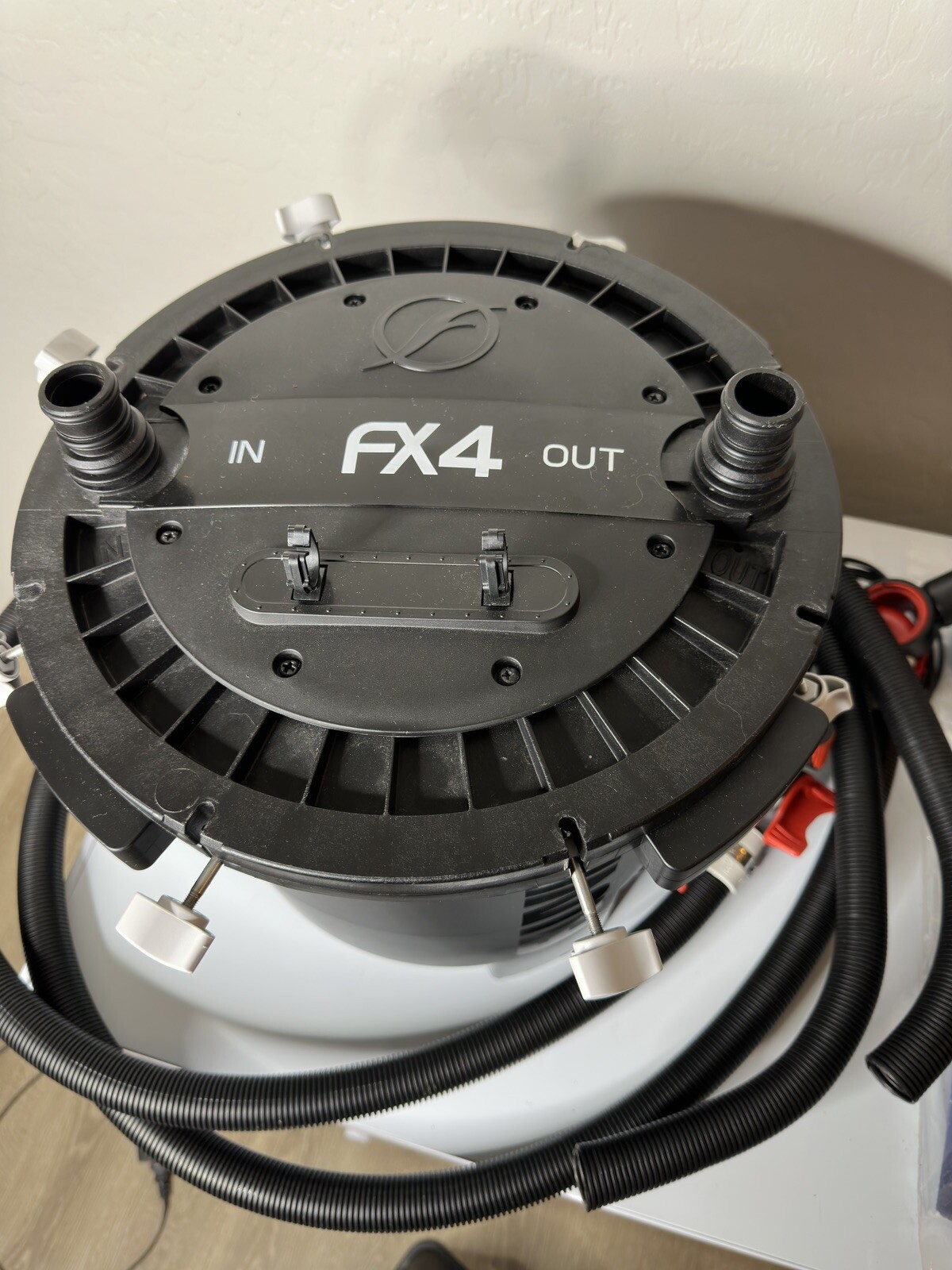 Fluval Canister Filter Fx4 2650L High Performance Gently Used Fish Tank