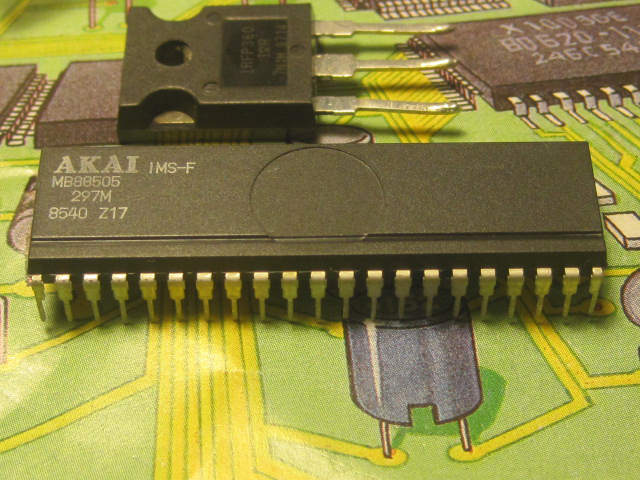 Microordinateur MB88505-297M CMOS 4bit à puce unique pour circuit électronique