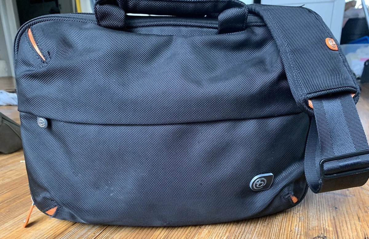 grape Laptop bag Black×Light Blue chicks GRAPE / Laptop Bag / Black x Light Blue (Japan Exclusive
