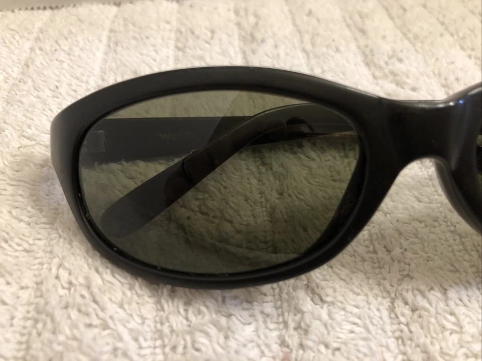 Gafas de sol vintage BAUSCH LOMB W2873 marco negro rectangular PVBM ver fotos  Foto 3 de 4