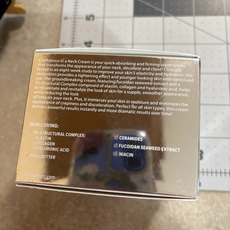 IT COSMETICS CONFIDENCE IN A NECK CREAM -FULL SIZE-NIB 2.6oz - Image 3 of 4