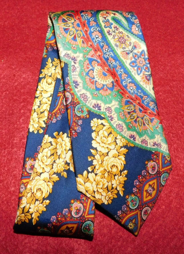 TRUSSARDI СДЕЛАНО В ИТАЛИИ МНОГОЦВЕТНЫЙ ЦВЕТОЧНЫЙ ГАЛСТУК - ГАЛСТУКИ - ДИЗАЙНЕРСКИЕ ГАЛСТУКИ. - Изображение 2 из 3