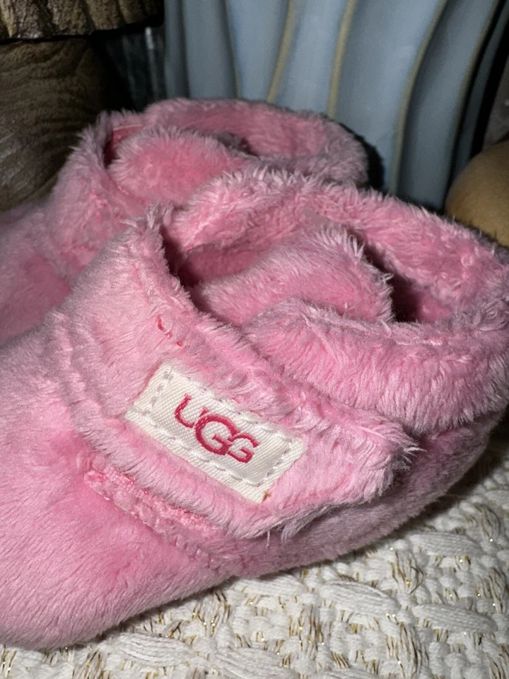 BOTAS UGG BEBÊ MENINA TAMANHO 2/3 ROSA 6-12 Mos - Imagem 3 de 4