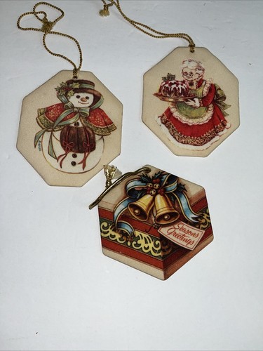 Avon Three Fragrant Tree Trimmings Mountain Pine Fragrance Ornament Vintage - Picture 5 of 7