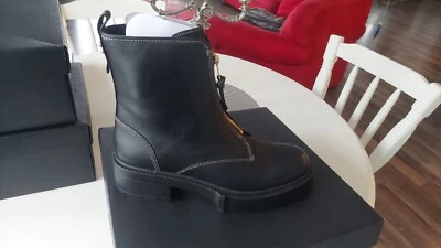 NIB Coach Liza Black Leather Bootie Ankle Boots Zip Up Size 9.5 Women Platform - Photo 1/4