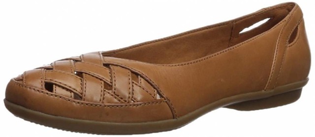 clarks ladies gracelin maze slip on shoe