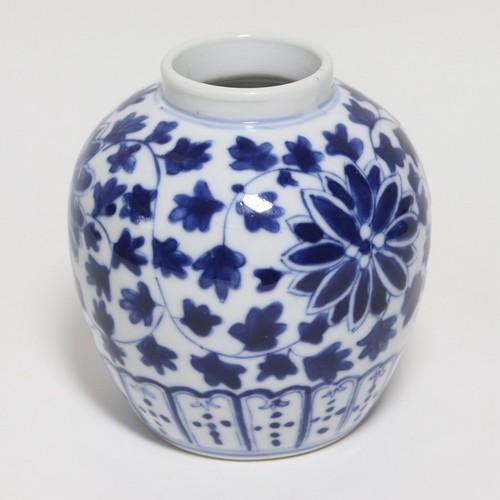 An Antique Qing Chinese Porcelain Blue And White Ginger Jar. - Picture 4 of 9
