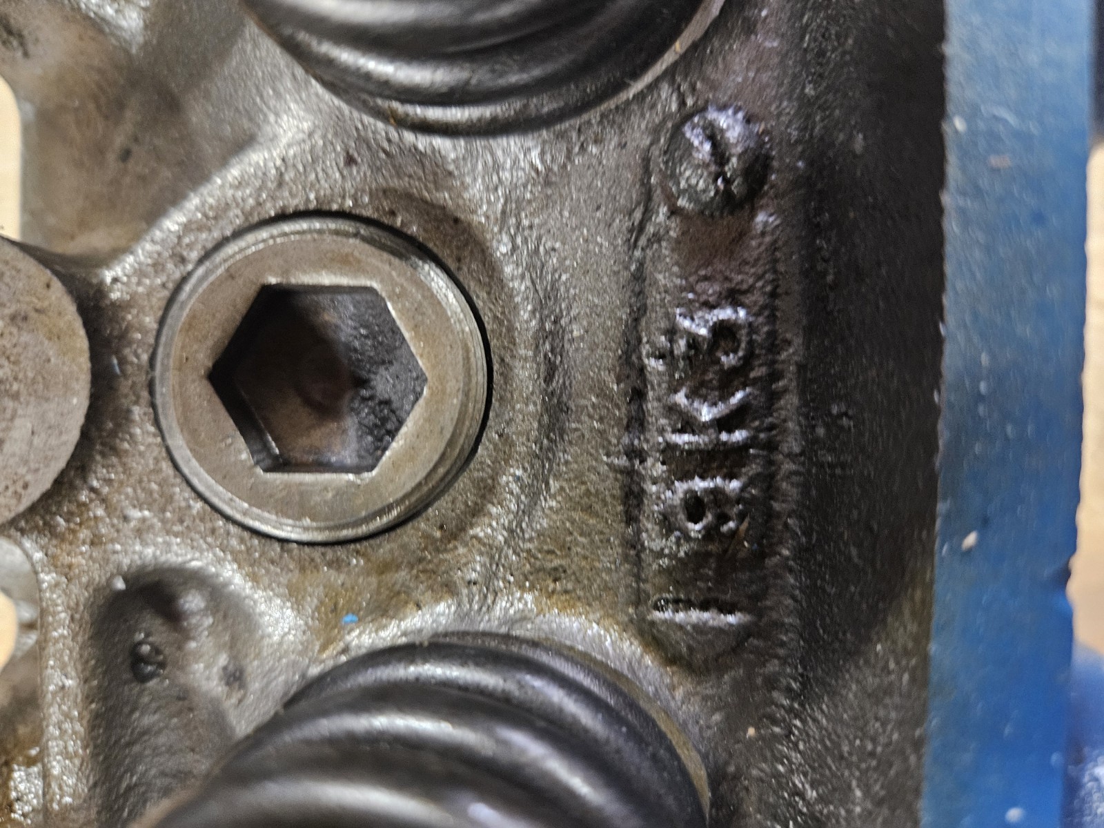 OEM Ford 1970 428CJ,SCJ Cobra Jet Cylinder Heads Mustang Torino Cougar thumbnail 4