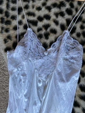 90s VINTAGE VAL MODE FULL LENGTH LINGERIE GOWN W/LACE SZ 1 Small 