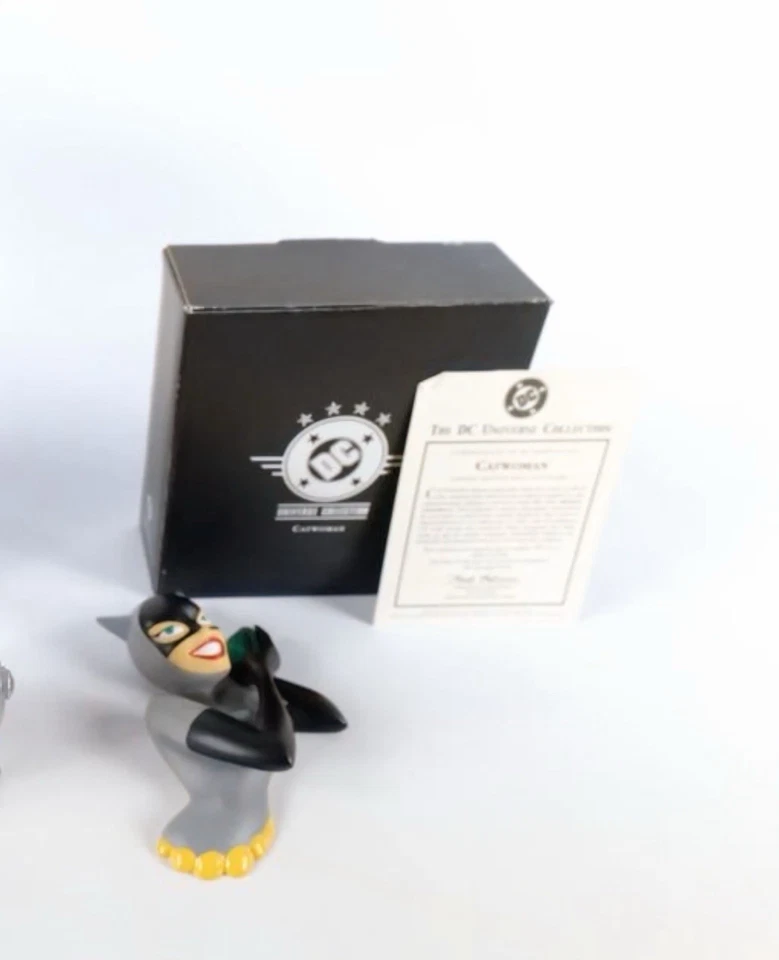 DC Direct Женщина-кошка Настенная Скульптура 2000 LE/3500 Коробка и Сертификат подлинности | Анимированная Женщина-Бэтмен - Изображение 2 из 4