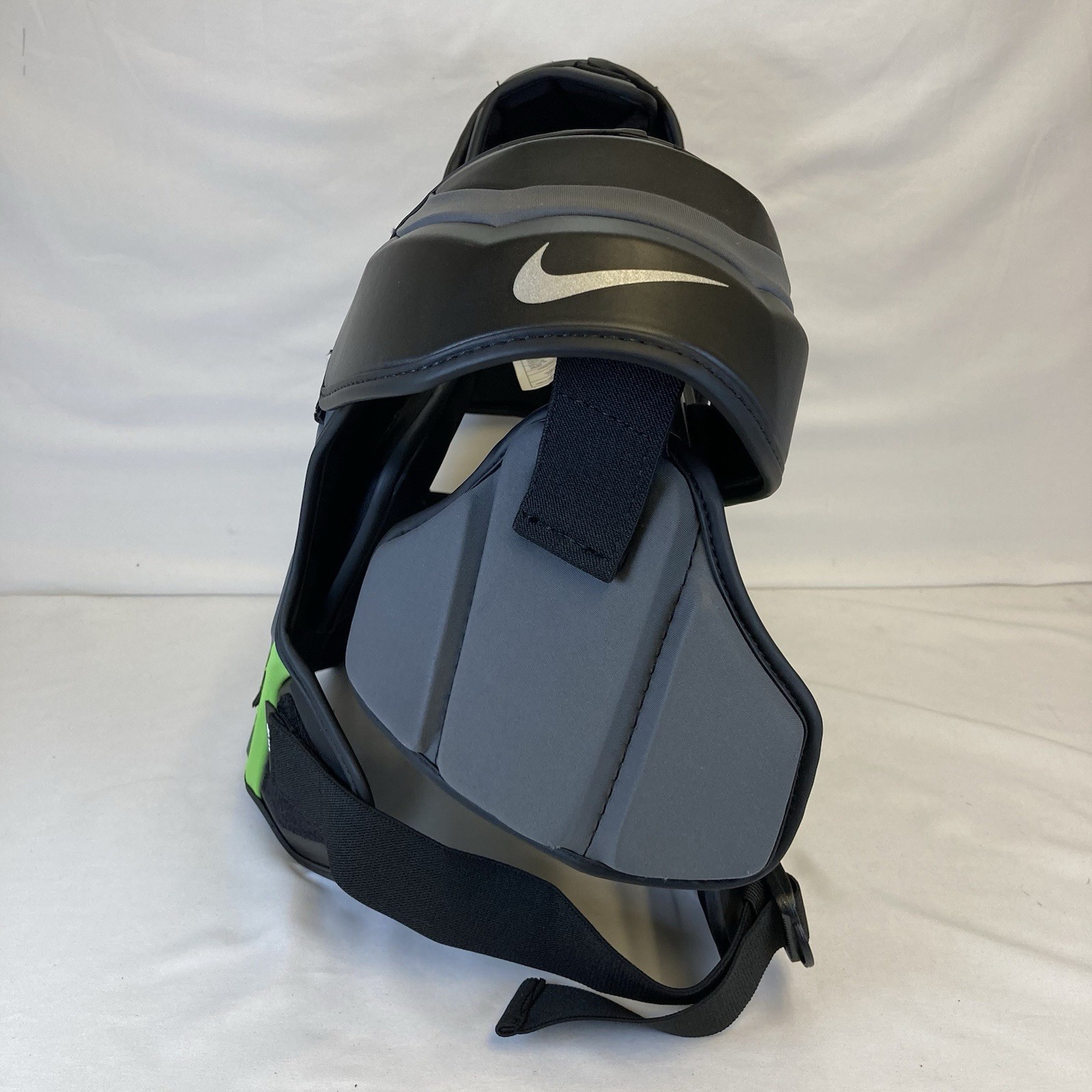 Nike Vapor 2.0 Lacrosse Men's Shoulder Pad Size Large NEW NWT