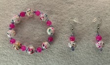 Girls Pink & White Bubble Gum Beaded Stretch Bracelet & Earring Set 6.25”