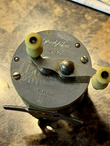 Vintage Great Lakes S-30 Casting Fishing Reel - Picture 4 of 5