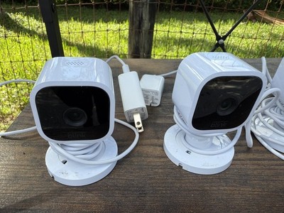 6 -    Blink Mini Compact Indoor Plug-in Smart Security Camera 1080 HD Motion