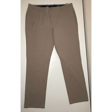 Vineyard Vines Men's 'On The Go' Khaki Pants  40 X 32