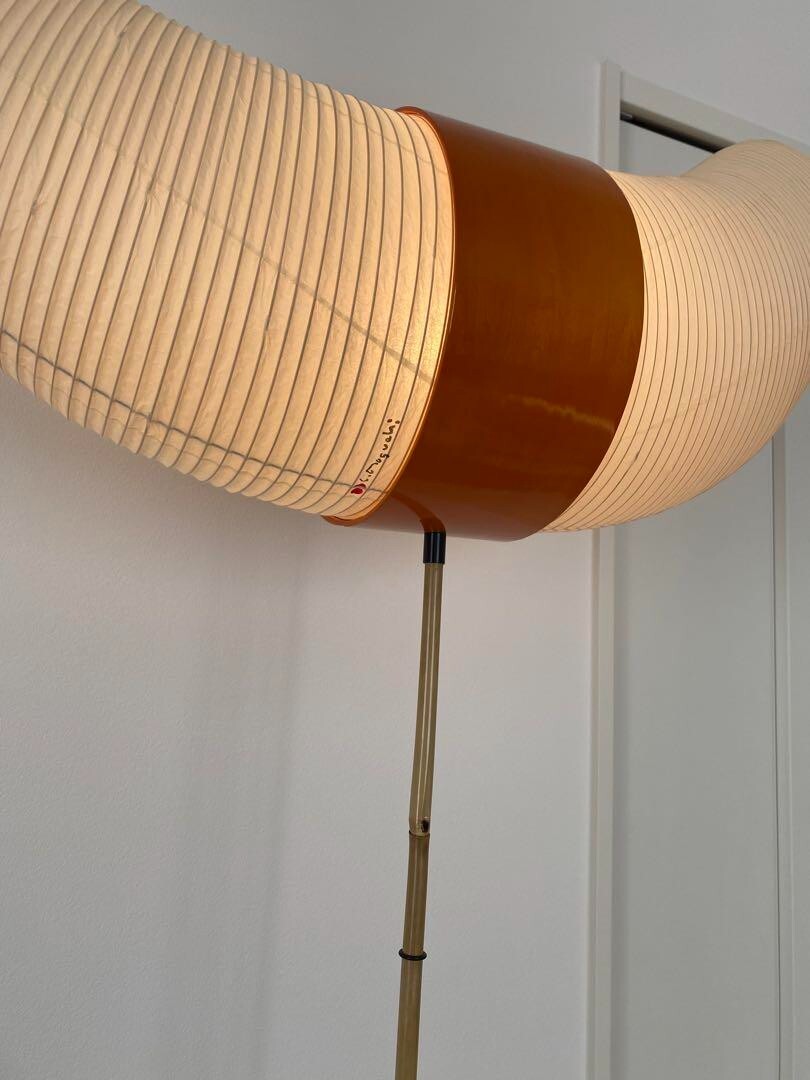 isamu noguchi akari BB3-33S FLOOR Lamp with stand, long type isamu noguchi akari BB3-33S FLOOR Lamp with stand, long type