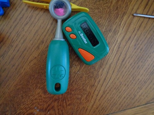 7 piece Toy Medical Doctor Nurse Pretend Play - Picture 5 of 12