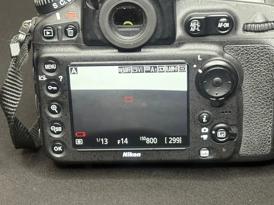 Cuerpo de cámara réflex digital Nikon D810 usado como nuevo *bajo número de obturadores* 3062 Foto 4 de 4