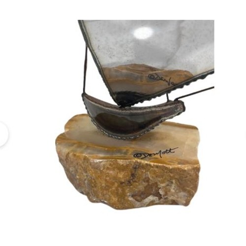 Mid Century Brutalist Brass Sailboat Sculpture with Onyx Base by DeMott Signed - Picture 4 of 8