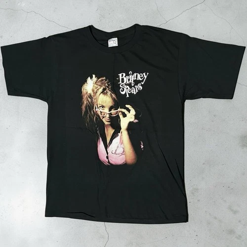 Britney Spears Live 2000 Concert Tour Tee Shirt Sz Large Rea 2000s vintage concert t-shirt, vintage, size L, single stitch, B+ condition