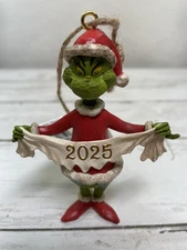 Jim Shore Christmas Ornament "Grinch" holding 2025 Banner - 4" Tall - NEW
