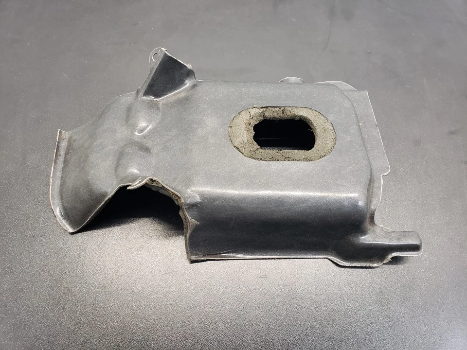 2002 - 2008 Audi A4 B7 Manual Transmission Console Sound Absorber OEM 8E0863876 - Image 2 of 4