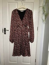 Stunning and stylish Yumi red/black leopard print Wrap Chiffon Dress Size 14