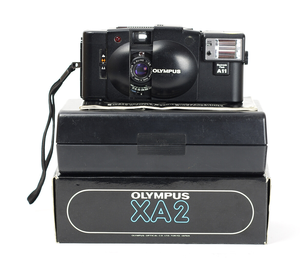 Point&Shoot Olympus XA2 / A11 Flash Lens D.Zuiko 3.5/35mm Point&Shoot Olympus XA2 / A11 Flash Lens D.Zuiko 3.5/35mm