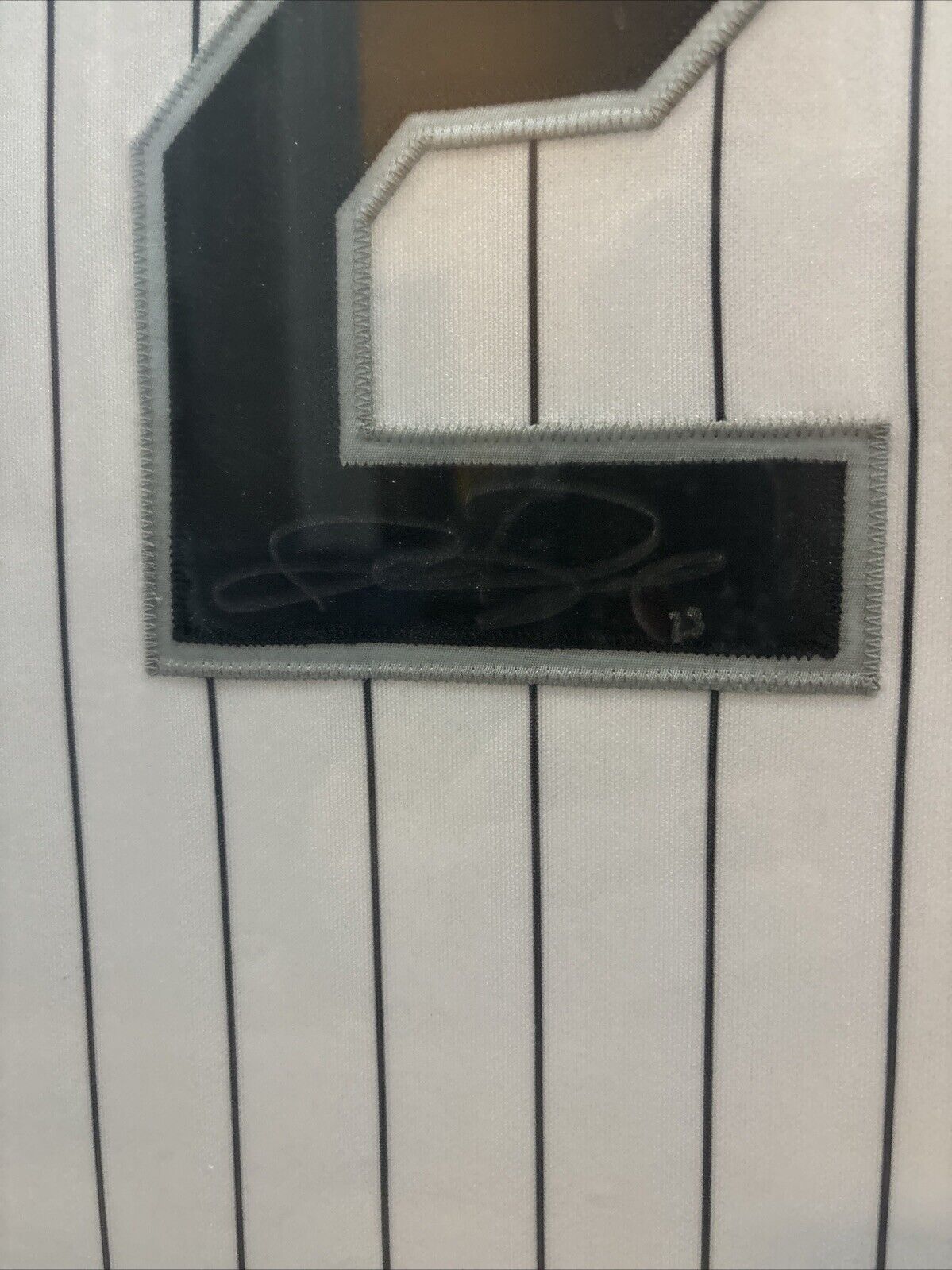 Picture 2 of 8