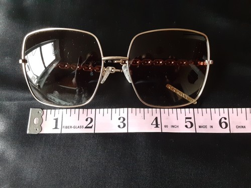BCBG Maxazria BA4034 Sunglasses 100% UV/UVB Protection Contemporary 1970's Style - 第 20/24 張圖片