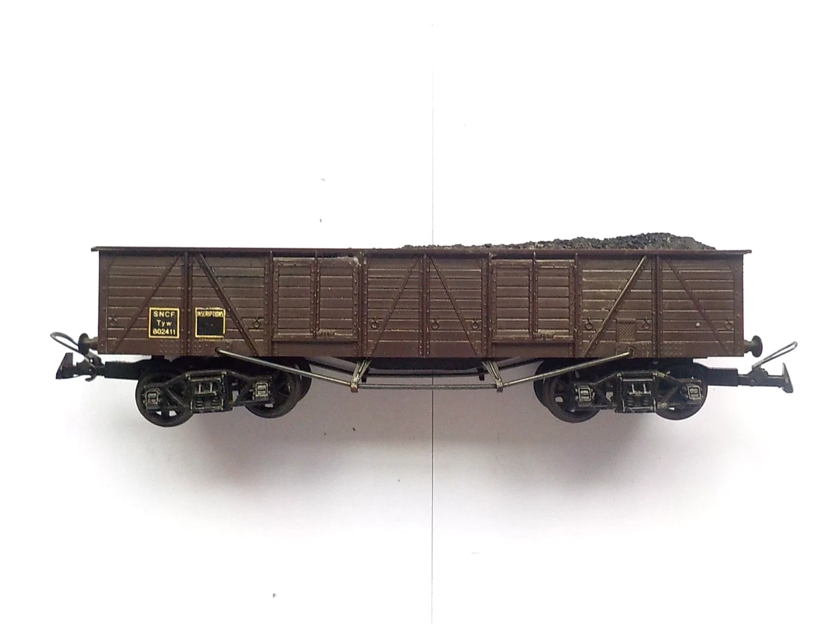 HORNBY WAGON COUVERT A BOGIES ESSIEUX BRUNIES HO SANS BOITE - CC2RA