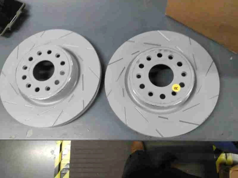 Rotor de freno delantero ranurado EBC para 19-23 Ram 1500 TRX Jeep Grand Wagoneer USR7836 Foto 2 de 4