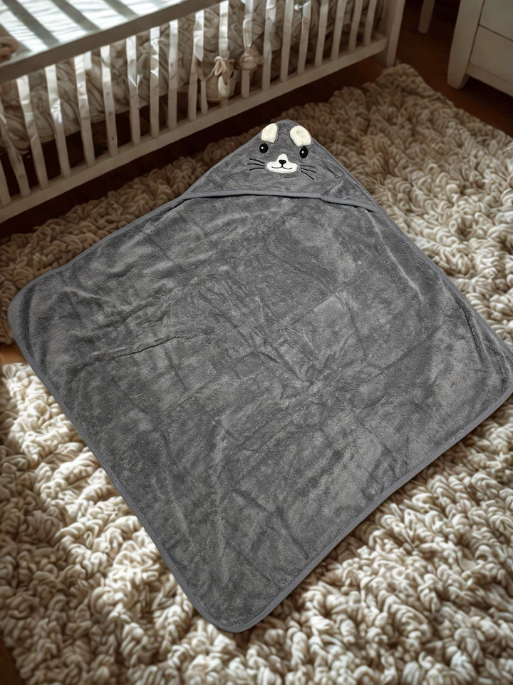 🔥🔥🔥Toalha de bebê com capuz para gato cinza adorável - 3 pés x 3 pés microfibra macia - Novo produto - Imagem 3 de 3