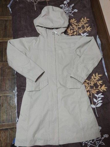Women Helly Hansen Trench Beige 38