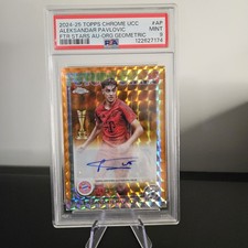 Bayern Munich Aleksandar Pavlovic Gold Geometric Future Stars Auto /25 PSA 9