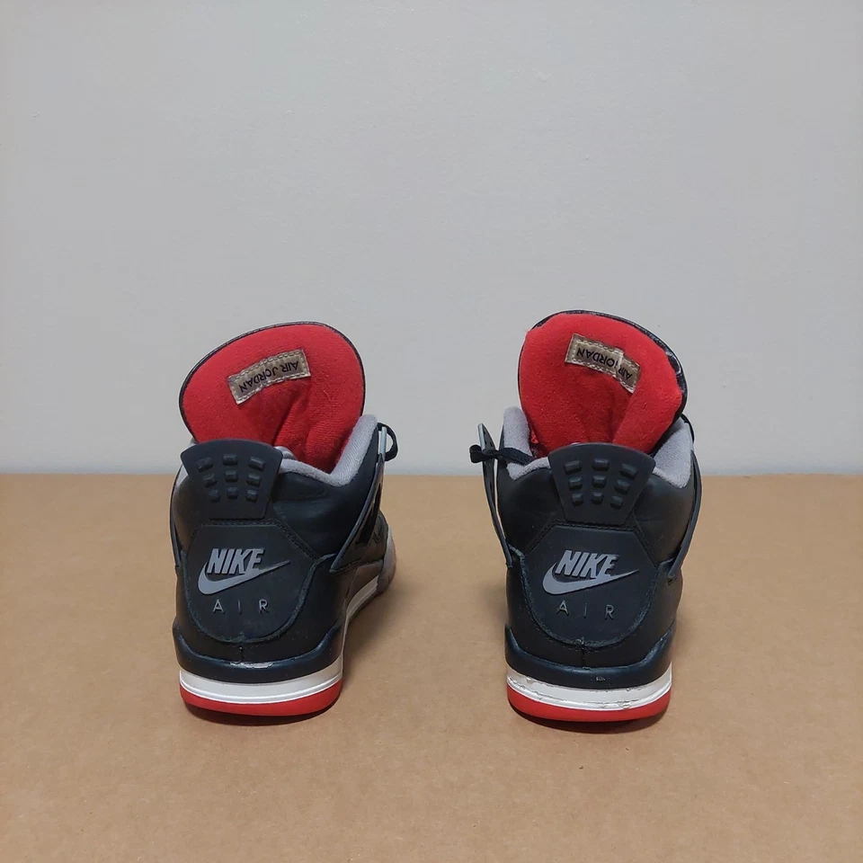  Jordan 4 Retro Bred Reimagined (GS)  FQ8213-006 size 7Y no insoles  - Image 4 of 4