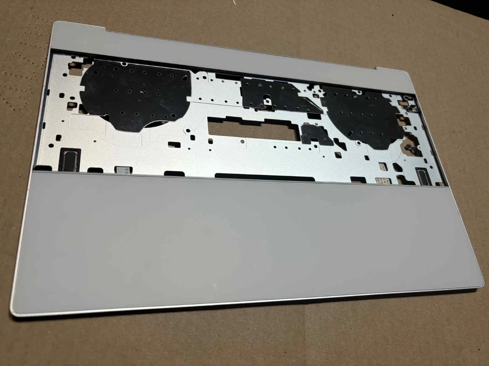 Оригинальная сенсорная панель в сборе с упором для рук Dell XPS 13 9340 YMCP4 0YMCP4 от оригинального производителя - Изображение 3 из 3