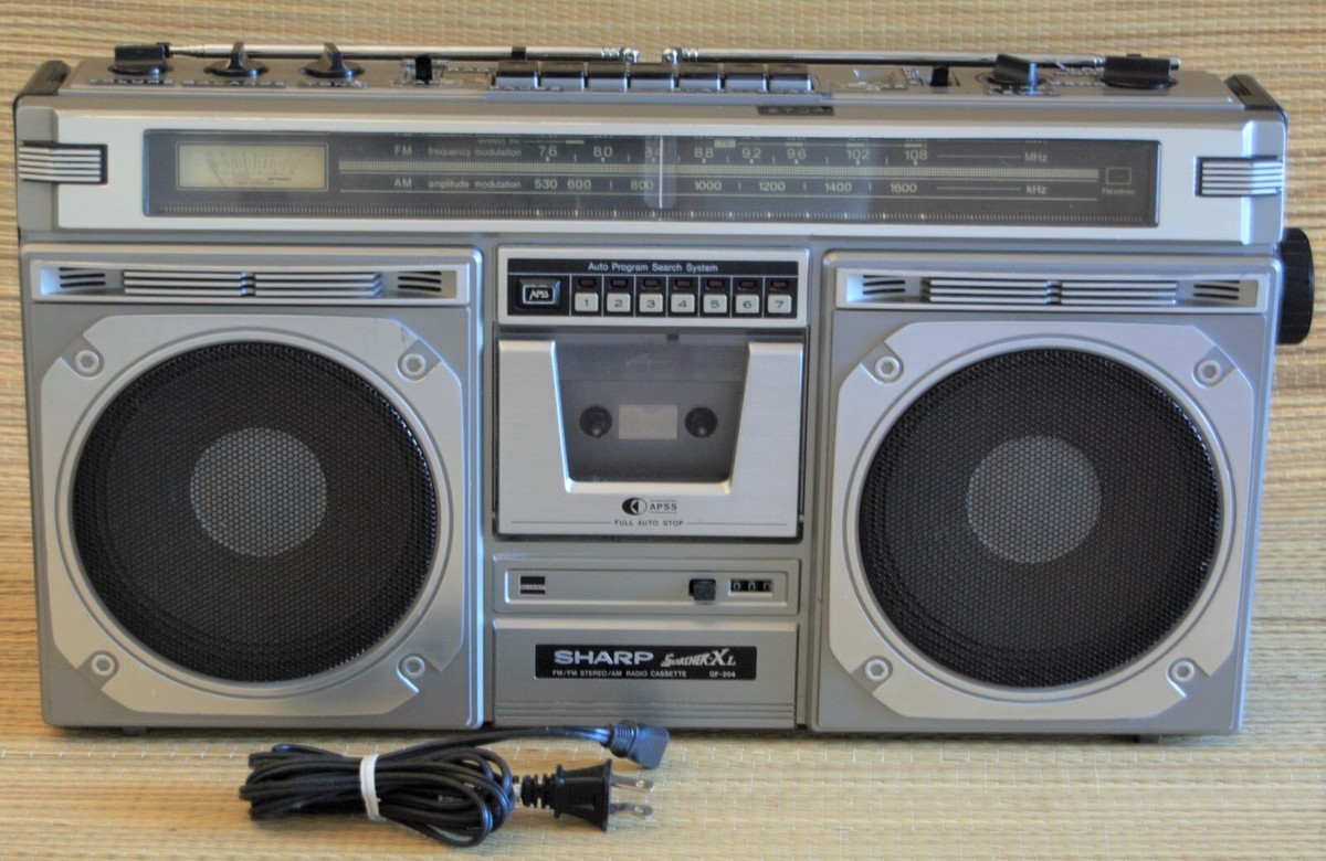 SHARP Searcher XL GF-204 Boombox Cassette Player Radio