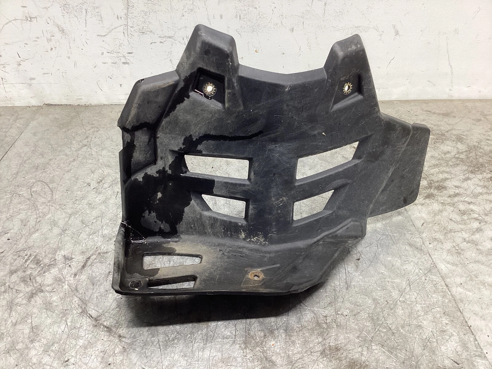 2005 Polaris Predator 500 OEM LEFT MUD SPLASH GUARD FOOTWELL