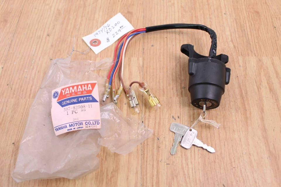 Interruptor de encendido Yamaha RD200 1974-1976 NUEVO OEM Foto 3 de 4