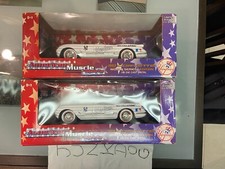 New York Yankees 1953 MLB World Series Champions 1:18 Scale Corvette New In Box